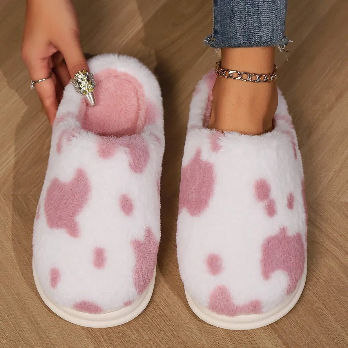COWZY™ – Chausson vache femme | Chaleur, confort cocooning & semelle antidérapante